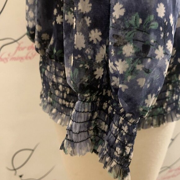 I.N.C. Size Medium. New With Tags. $59.50.Sheer Lined Elastic Neck & Cuffs. B33 - Picture 4 of 8